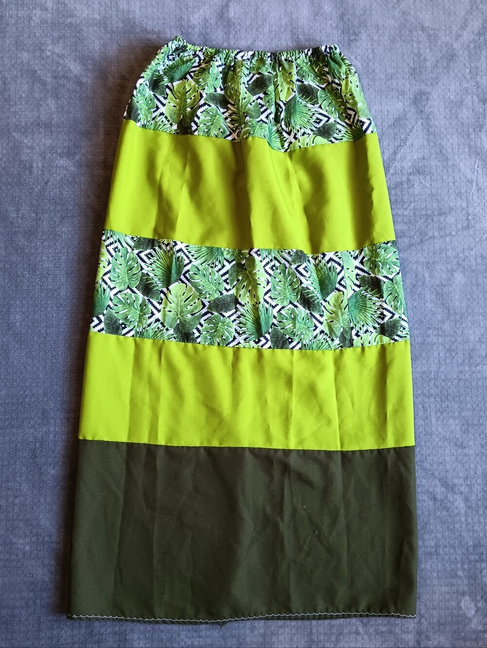 Handmade Vintage Patchwork Green Tropical Print Maxi Skirt, Mod 70s Retro